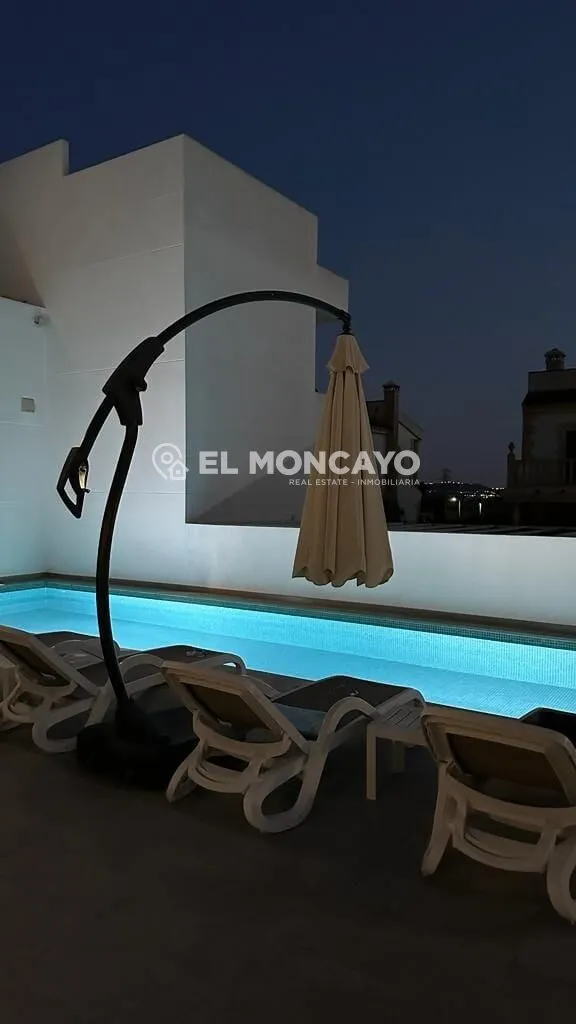 Fantástica villa de lujo con piscina privada de agua salada en Urbanización La Marina, San Fulgencio, Costa Blanca — 10
