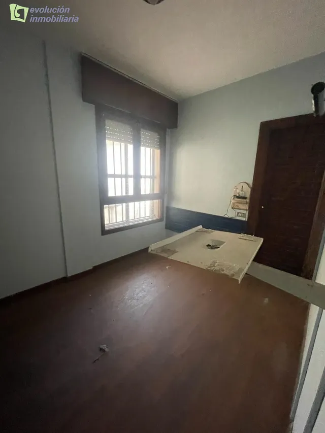 EDIFICIO/ HOTEL EN MERINDADES. IDEAL NEGOCIO RURAL — 32