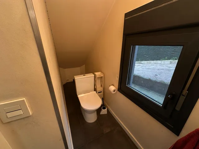 Vivienda unifamiliar reformada con jardín, terraza y garaje-taller en Paseo de los Pisones, Burgos — 10
