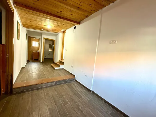 Finca en Mollina con casa, piscina, pista de tenis y 7.000 m2 de olivar. — 21