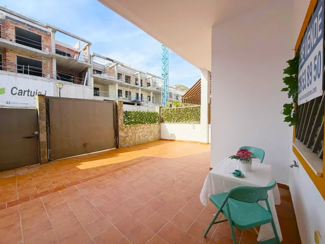 Bajo elevado con gran terraza, vistas al mar y parking privado en Benalmádena Pueblo — 38