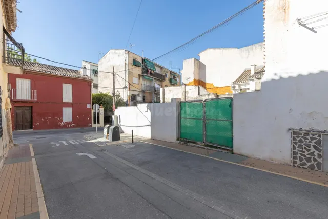 Parcela en Venta con Alto Potencial de Edificación en Peligr - foto 2