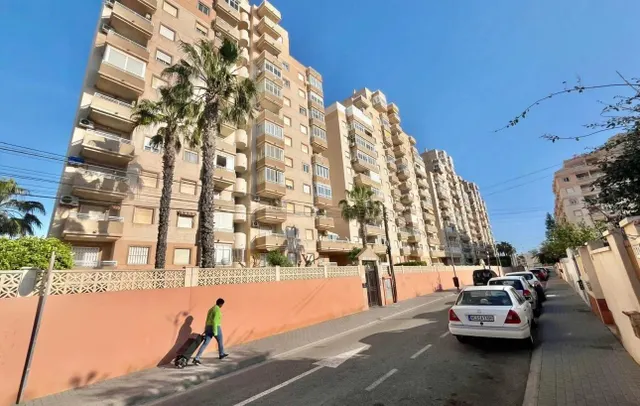 Apartamento totalmente reformado en urbanización con 2 piscinas, Aguas Nuevas, Torrevieja — 29