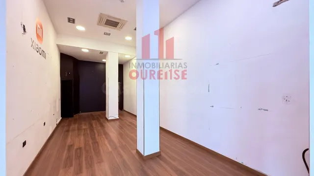 BONITO LOCAL COMERCIAL EN EL CENTRO DE OURENSE. - foto 3