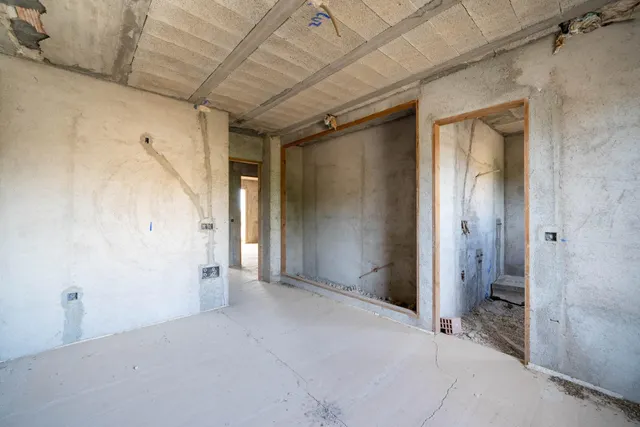 Edificio en María de la Salud en construcción. — 43