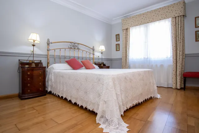 MONCOFAR (CASTELLÓN). CASA SINGULAR DE 2 PLANTAS JUNTO A LA IGLESIA. — 41