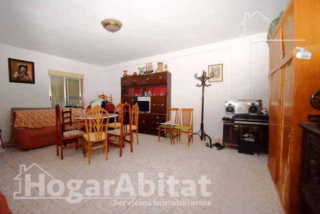 OPORTUNIDAD DE PROPIEDAD RUSTICA CON TERRENO Y PISCINA — 28