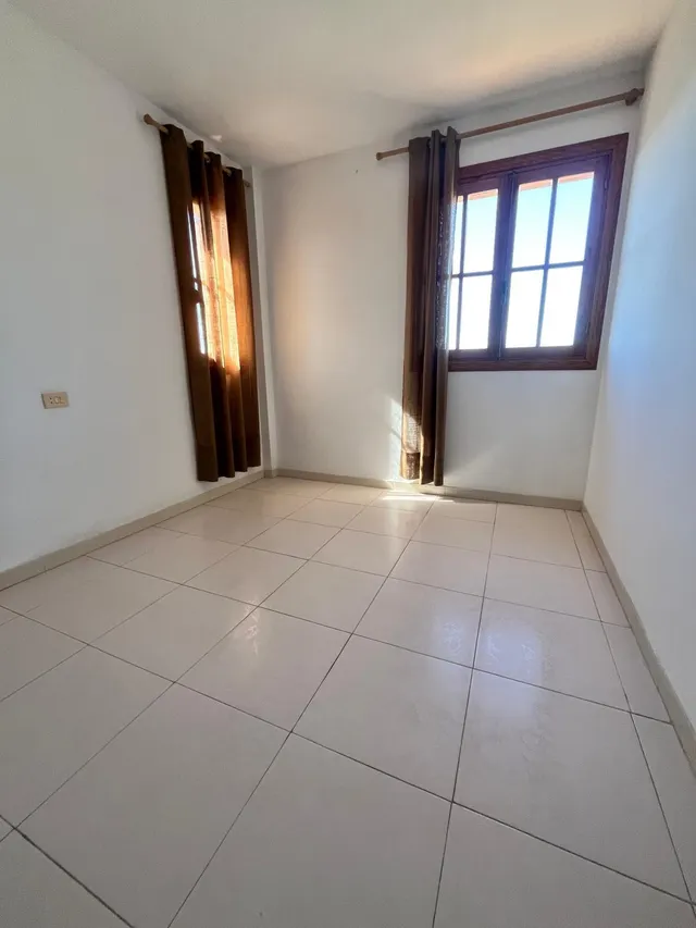 Chalet junto playa del Gurugú, planta 2º — 22