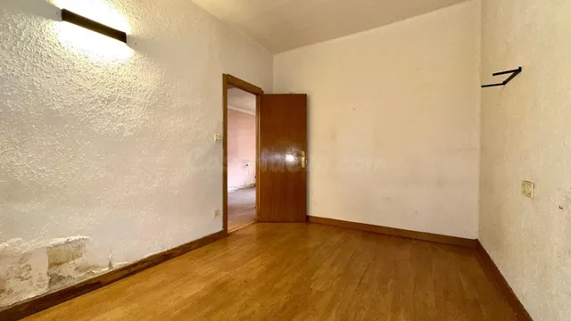 Excelente oportunidad para adquirir una vivienda con gran potencial en Donostia-San Sebastián. — 2