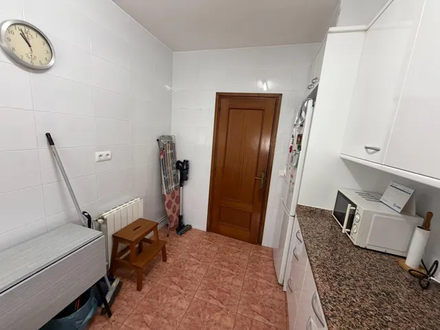 VIVIENDA ADOSADA DE 3 PLANTAS CON GARAJE , 4 habitaciones , AMPLIAS TERRAZAS EN SEGUR DE CALAFELL. — 15