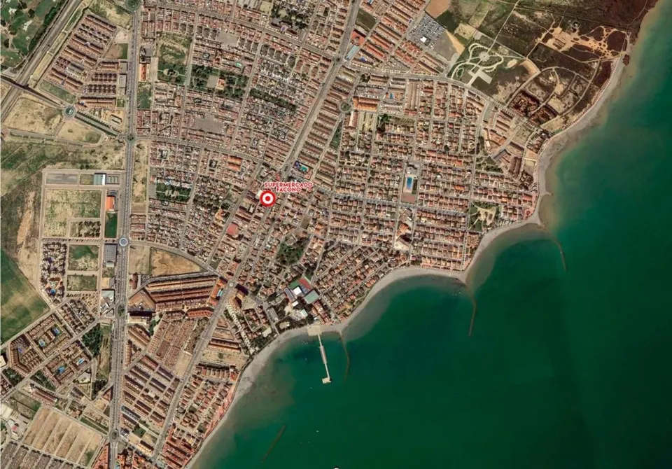 Local comercial 781m² en venta - Los Narejos-Punta Calera