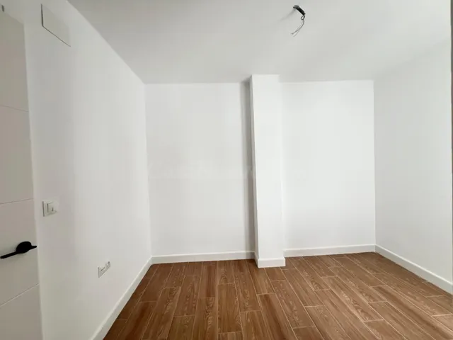 Un pisazo ideal para vivir o para invertir en una zona inmej - foto 2
