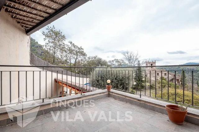 Exclusividad y Confort en un Entorno Privilegiado — 45