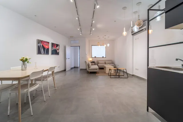 Local comercial 64m² en venta - Marbella — 10
