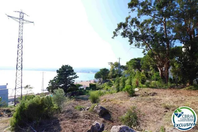 Terreno urbano de 1150m2 con vistas al mar - foto 4