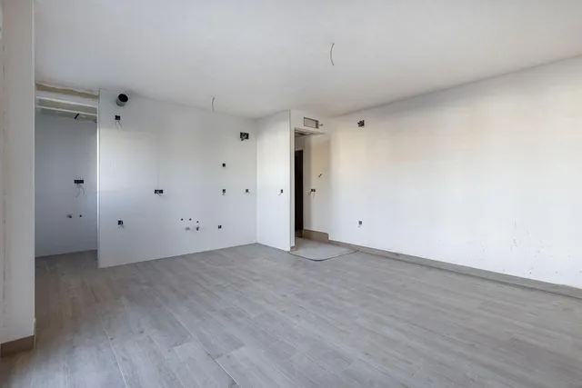 OBRA NUEVA EN LOJA — 5