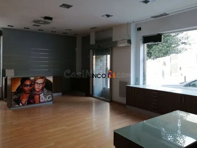 LOCAL COMERCIAL TOTALMENTE ACONDICIONADO EN VENTA — 3