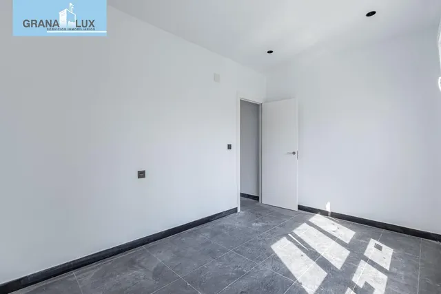 Edificio de nueva construcción en Churriana — 11