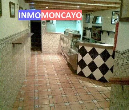 SE VENDE BAR CON BODEGA ANTIGUA EN BORJA — 4