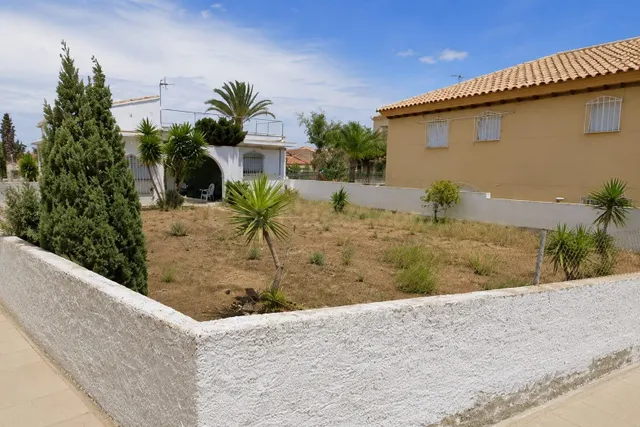 TERRENO URBANO 252 m2 FRENTE AL MAR EN SAN JUAN DE LOS TERRE - foto 3