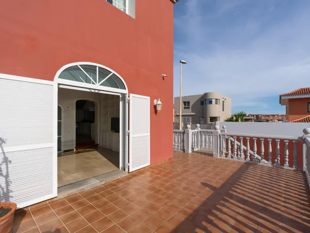 Chalet independiente con jardín y piscina privada en La Garita precio negociable — 22
