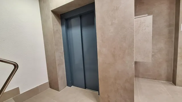 Apartamento SIN AMUEBLAR de un dormitorio y completamente reformado en la Plaza Cetina — 18