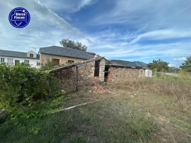 SE VENDE CASA PARA REFORMAR EN CARUCEDO — 8
