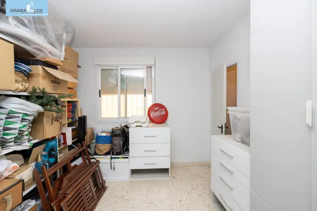 Exclusivo piso con terraza y vistas despejadas en El Serrallo. — 36