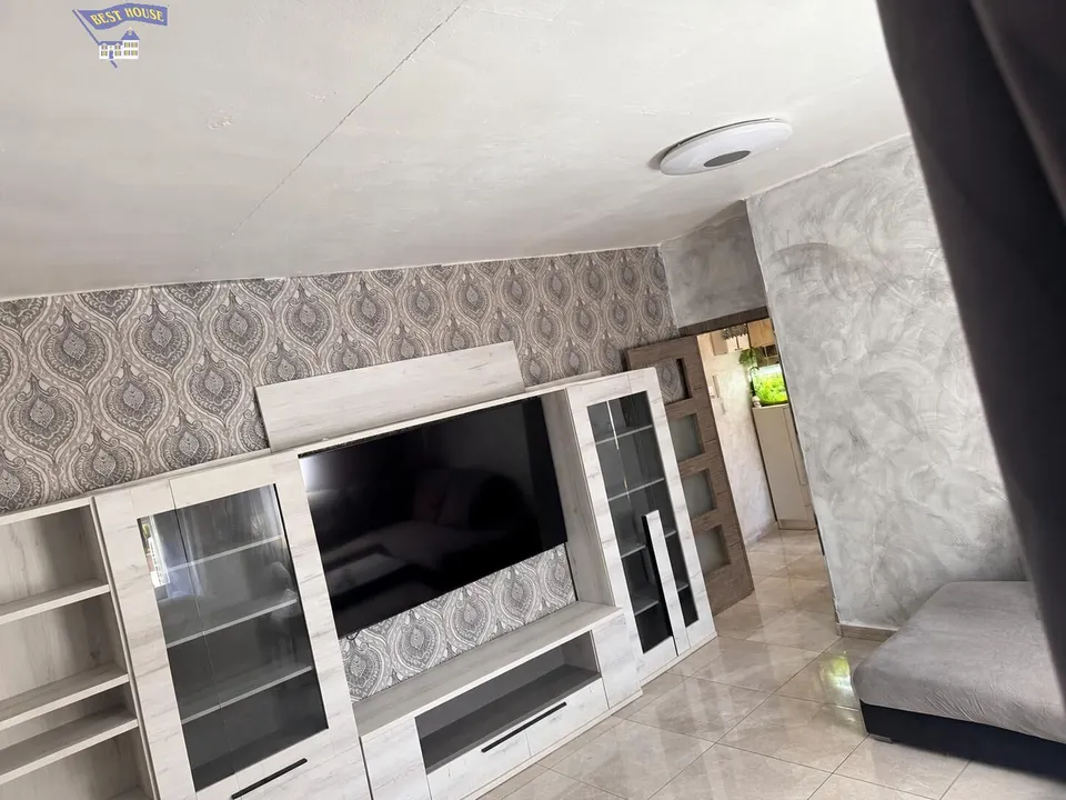 PISO LUMINOSO, REFORMADO Y BIEN COMUNICADO DE 2 habitaciones EN CAN SANT JOAN – MONTCADA I REIXAC.
