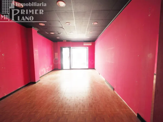 Se alquila local comercial en la zona centro de Tomelloso po