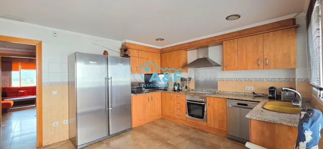 AYF INMOBILIARIA presenta amplia vivienda en Cabanes - foto 3