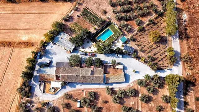 FINCA EN CANILES DE COMPLEJO TURISTICO DE CINCO CASAS RURALE