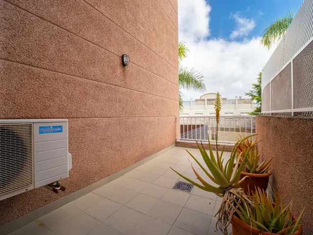 PISO CON JARDIN EN IFARA — 21
