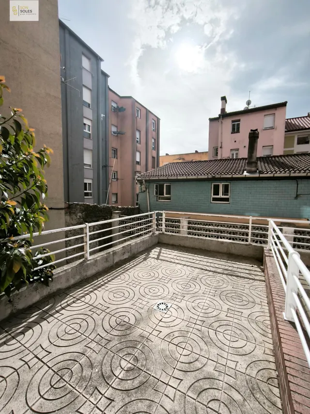 PRECIOSO BAJO EN ALQUILER CON DOS habitaciones Y AMPLIA TERRAZA. — 8