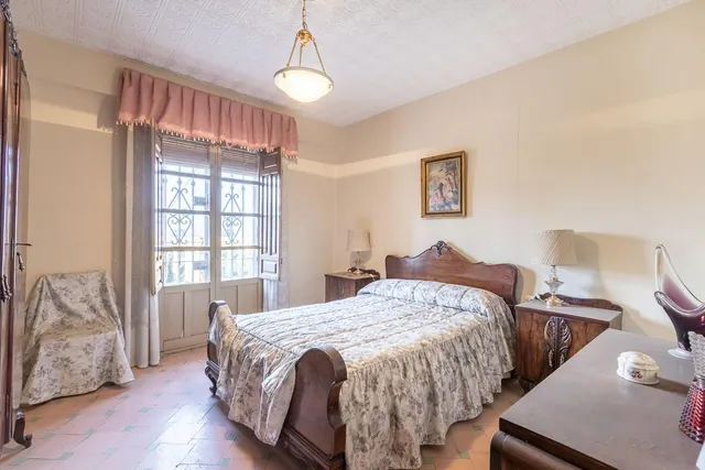 CASA CON MÁS DE 4000 METROS DE PARCELA EN MONACHIL — 30