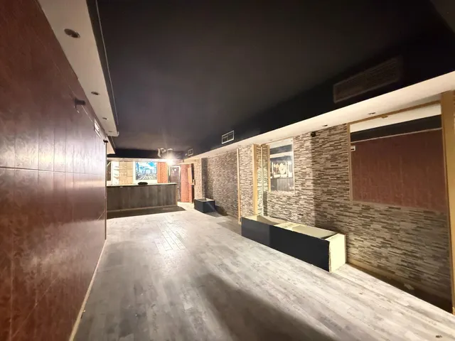 Local comercial 273m² en alquiler - Universidad San Francisco — 7
