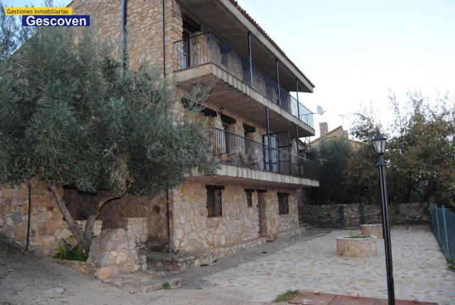 HERMOSO COMPLEJO DE APARTAMENTOS RURALES CON PARCELA, PISCIN