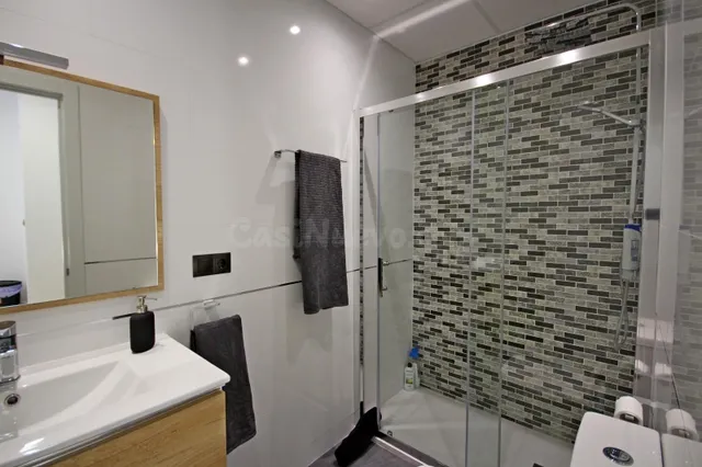ESPECTACULAR APARTAMENTO DE 2 DORMITORIOS, TOTALMENTE EQUIPA - foto 3