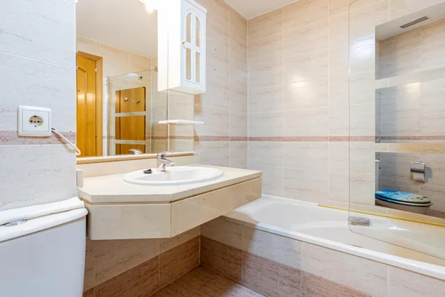 WGI INMOBILIARIA ALQUILA vivienda REFORMADA con PATIO — 17