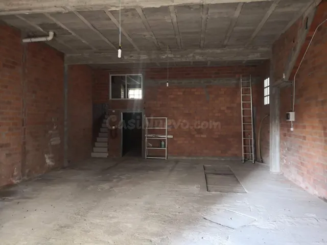 Se vende bajo en el centro de Coristanco - foto 2