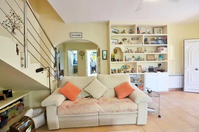 Villa 3 habitaciones 133m² en venta - Oliva Nova — 28