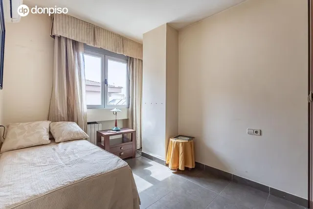 LUMINOSO PISO EN PLANTA ALTA EN ZONA FÍGARES — 9