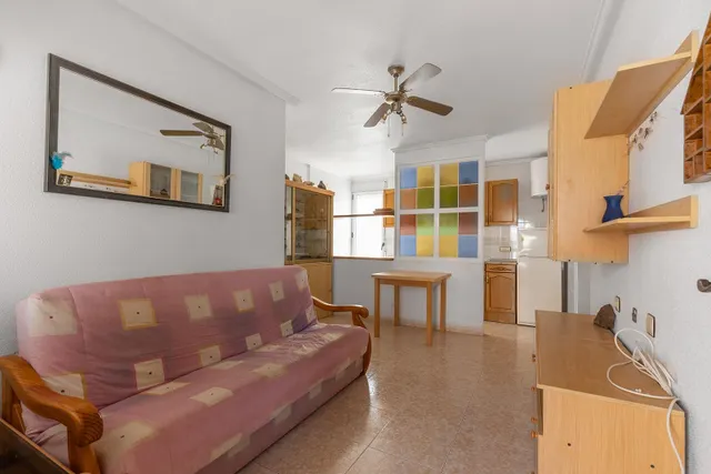 Bungalow planta baja con piscina y jardines en Los Balcones — 5