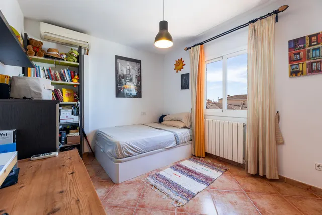 SE VENDE PAREADO EN MARRATXI — 28