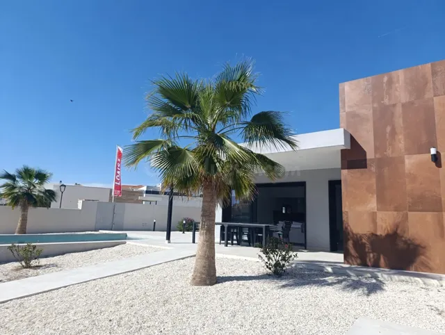 Villa 2 habitaciones 107m² en venta - Los gallardos centro - foto 3