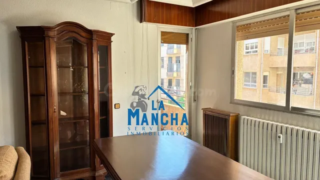 *280.000€* INMOBILIARIA LA MANCHA VENDE PISO EN EL CENTRO DE - foto 5