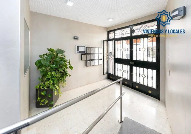 PISO DE 4 DORMITORIOS JUNTO AL PALACIO DE CONGRESOS, GRANADA — 22
