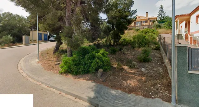 Parcela esquinera urbana en Urbanización Montmar, Calafell - foto 2