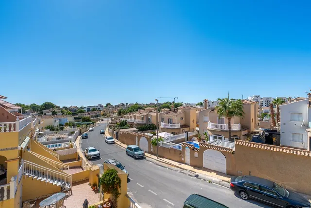 ADOSADO DE 2 DORMITORIOS 2 BAÑOS EN ORIHUELA COSTA (ALICANTE) — 37