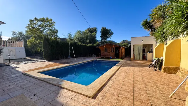 Exclusiva Casa Reformada con Piscina Privada y Parcela de 7.000 m2 en Blanca, Murcia — 36